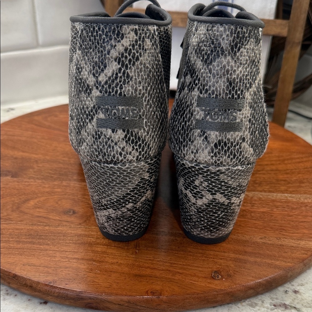 TOMS Kala Wedge Booties - Picture 7 of 13